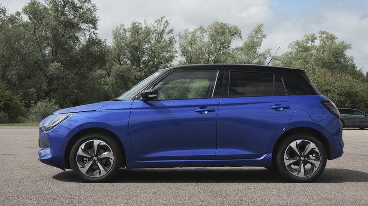 SUZUKI SWIFT HATCHBACK 1.2 Mild Hybrid Motion 5dr